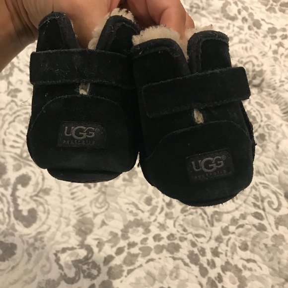 Infant uggs - Picture 3 of 5
